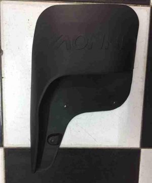 Chắn bùn bánh trước Toyota Innova