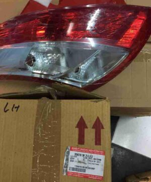 Đèn hậu/ đèn lái sau trái Suzuki Swift
