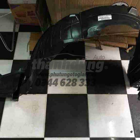 Chắn bùn lòng dè trước phải Nissan Teana
