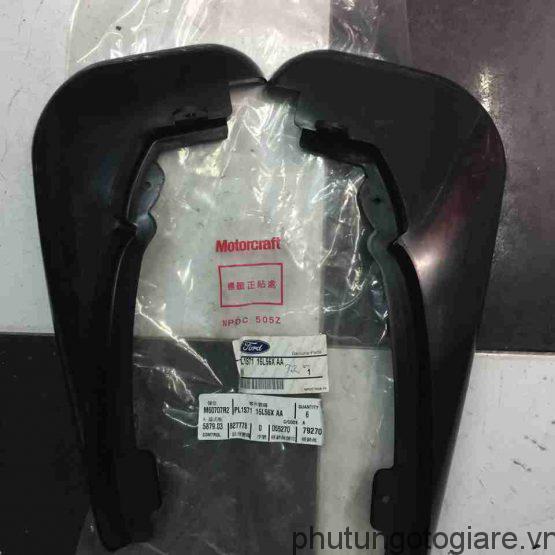 Chắn bùn bánh trước Ford Mondeo