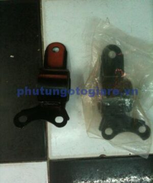 Cao su càng A giữa Daewoo Magnus