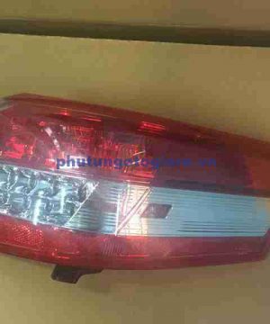 Đèn hậu miếng ngoài Toyota Camry