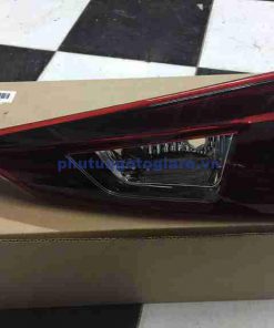 Đèn hậu miếng trong Mazda 3
