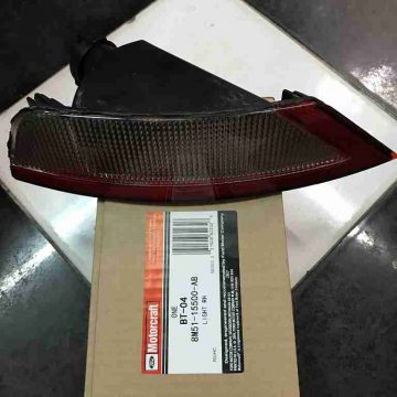 ÄÃ¨n pháº£n quang Ford Focus