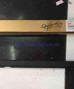 Nẹp chân kính Isuzu Trooper