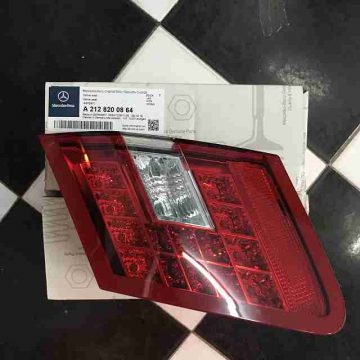 ÄÃ¨n háº­u miáº¿ng trong Mercedes E200 E250 E300 E350