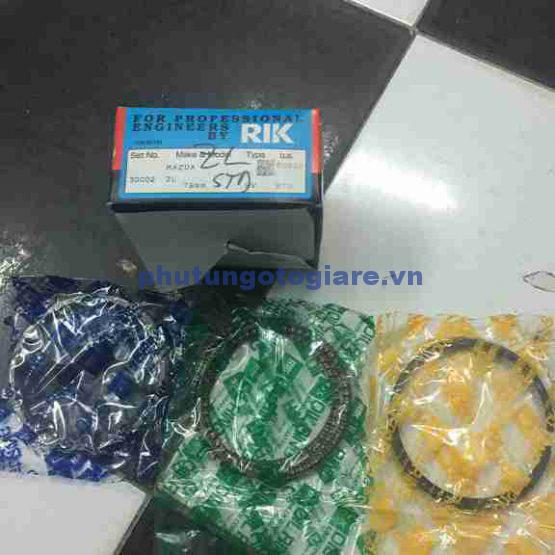 XÃ©c mÄng Ford Laser, Mazda 323