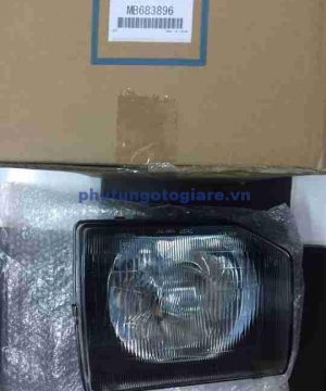 Đèn pha Mitsubishi Pajero V31