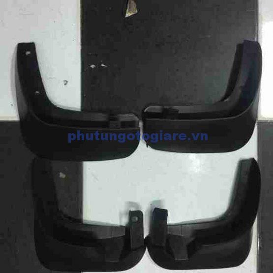 Chắn bùn bánh Daewoo Gentra