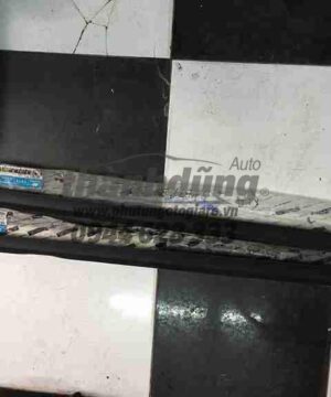 Nẹp chân kính Kia Spectra