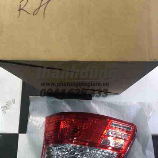 ÄÃ¨n háº­u Toyota Vios 2010