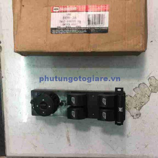 CÃ´ng táº¯c lÃªn kÃ­nh tá»ng Ford Focus