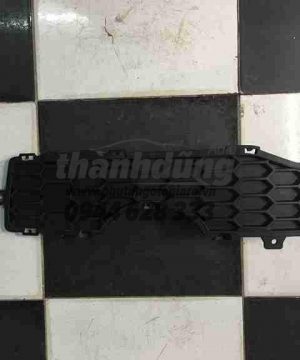 Lưới cản trước trái Chevrolet Captiva