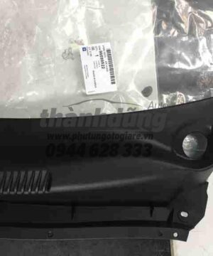 Ốp kính chắn gió miếng ngắn Chevrolet Spark, Daewoo Matiz 3