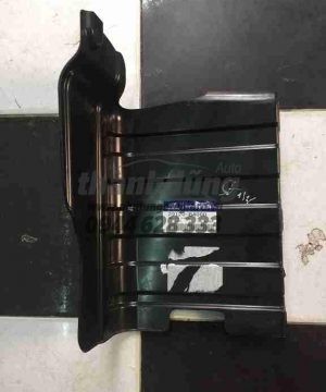 Chắn bùn gầm phải Hyundai I10 Grand