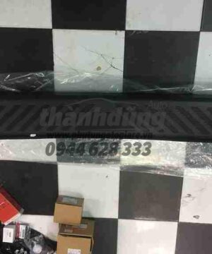 Cản sau Ford Transit