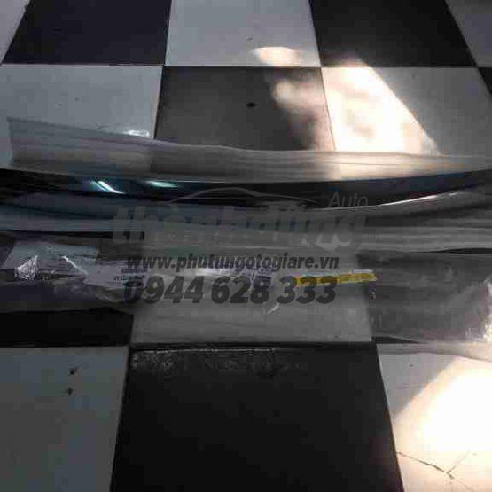 Náº¹p náº¯p capo Ford Escape