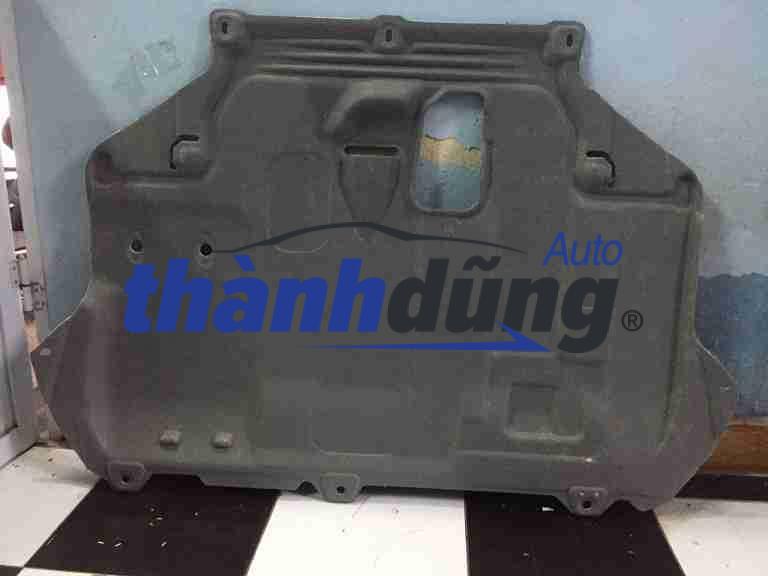 Chắn bùn gầm máy Ford Focus