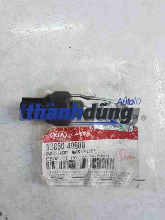 Công tắc đèn lùi/ báo phanh Hyundai Porter 2, Kia Sorento, Ceed, Sportage