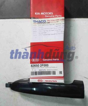 Tay mở cửa ngoài Kia Cerato