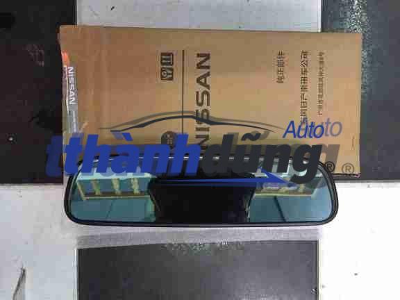 Gương chiếu hậu trong Nissan Livina, Navara