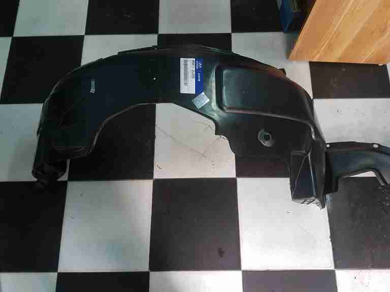 Chắn bùn lòng dè Hyundai I30