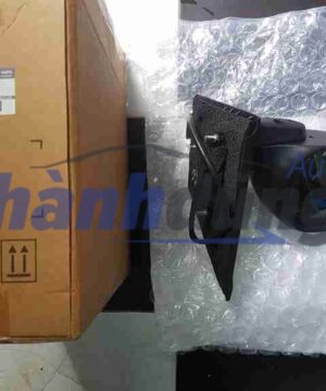 Kính/ gương chiếu hậu Nissan Livina