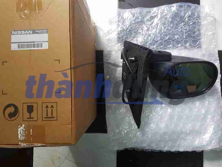 Kính/ gương chiếu hậu Nissan Livina