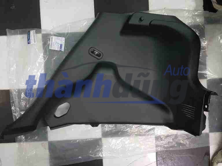 ỐP KHOANG HÀNH LÍ TRONG PHẢI HYUNDAI I10 GRAND