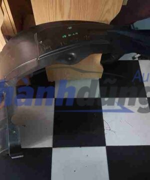 CHẮN BÙN LÒNG DÈ CHEVROLET COLORADO