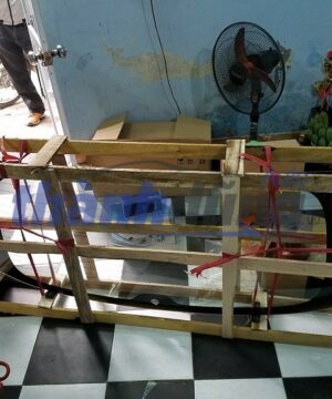 KÍNH CHẮN GIÓ SAU HYUNDAI SANTAFE