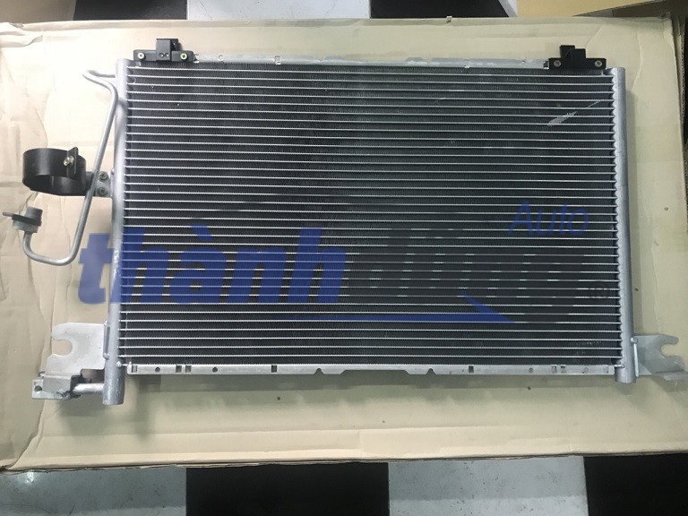 GIÀN NÓNG ISUZU TROOPER 2002