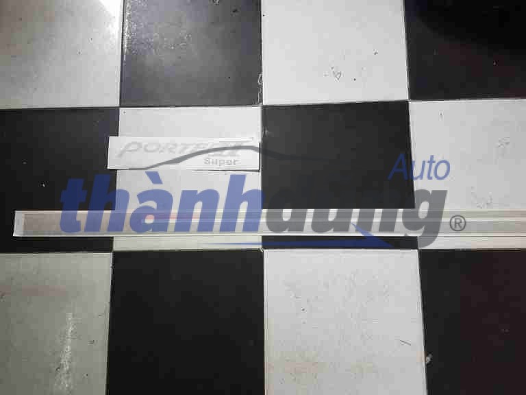 TEM CÁNH CỬA HYUNDAI PORTER 2