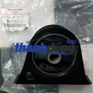 Cao su chân máy trước Mitsubishi Grandis