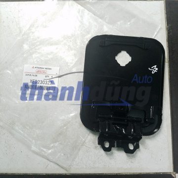 Náº®P BÃNH XÄNG NGOÃI MITSUBISHI JOLIE