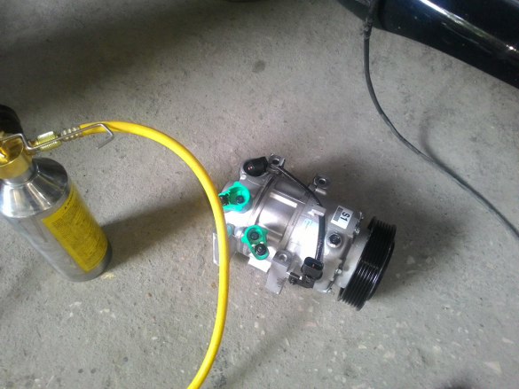 CÁC BƯỚC CHO VIỆC THAY LỐC ĐIỀU HÒA Ô TÔ