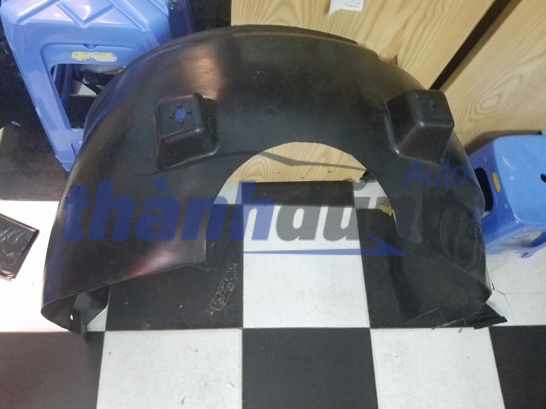 CHẮN BÙN LÒNG DÈ CHEVROLET CAPTIVA