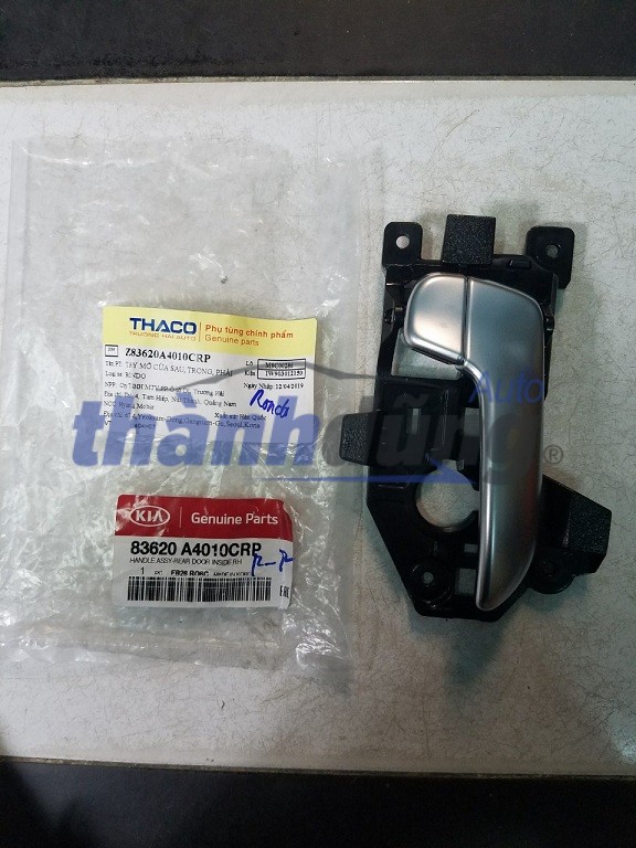 TAY MỞ CỬA TRONG SAU PHẢI KIA RIO