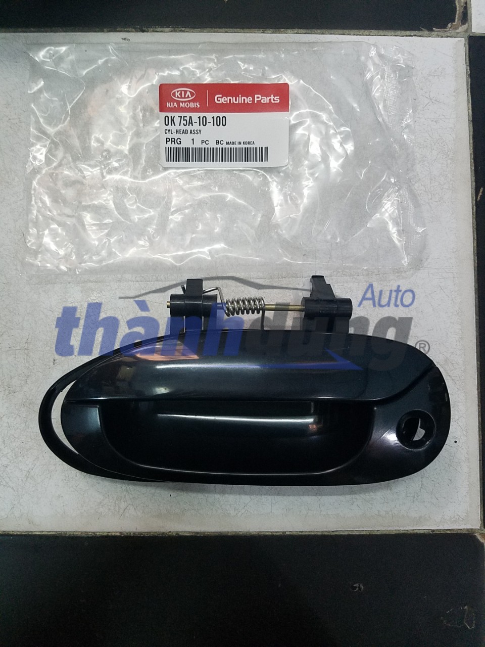 TAY MỞ CỬA NGOÀI KIA SPECTRA