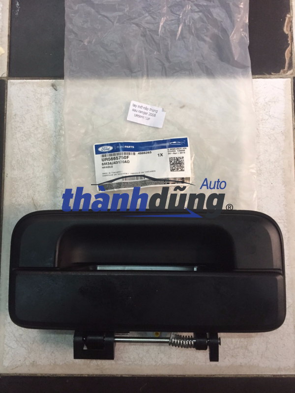 TAY Má» NẮP THÃNG SAU FORD RANGER