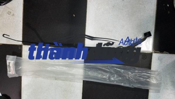 CẦN GẠT MƯA TRƯỚC TOYOTA INNOVA