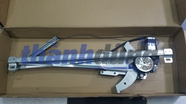 COMPA LÊN KÍNH MITSUBISHI JOLIE