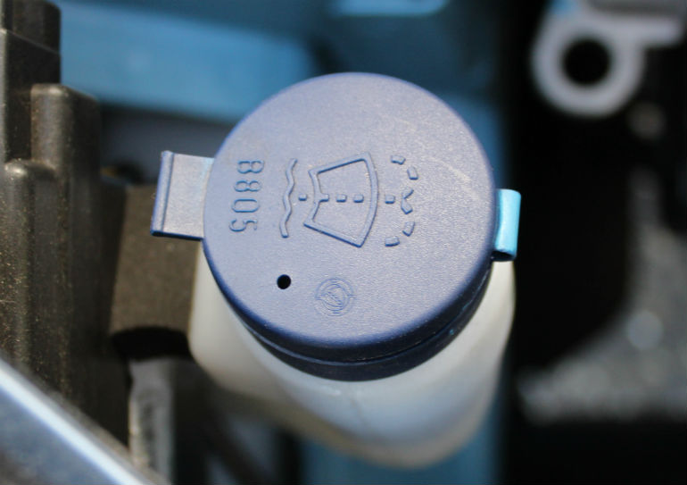 LỰA CHỌN NƯỚC RỬA KÍNH Ô TÔ TỐT NHẤT