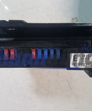 HỘP CẦU CHÌ TOYOTA CAMRY