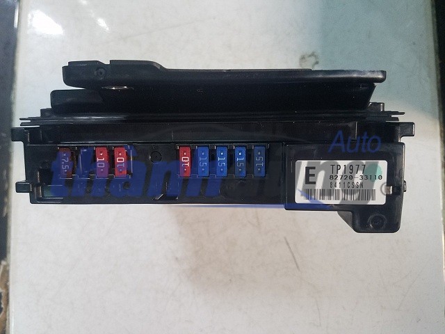 HỘP CẦU CHÌ TOYOTA CAMRY