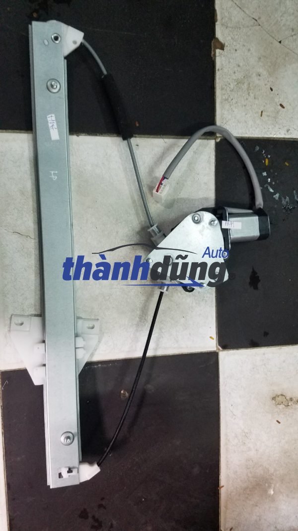 COMPA LIỀN MÔ TƠ LÊN KÍNH MAZDA PREMACY