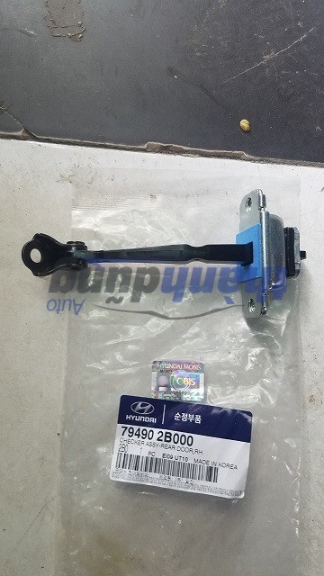 HẠN CHẾ CÁNH CỬA SAU PHẢI HYUNDAI SANTAFE