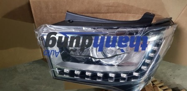 ĐÈN PHA PHẢI HYUNDAI SOLATI