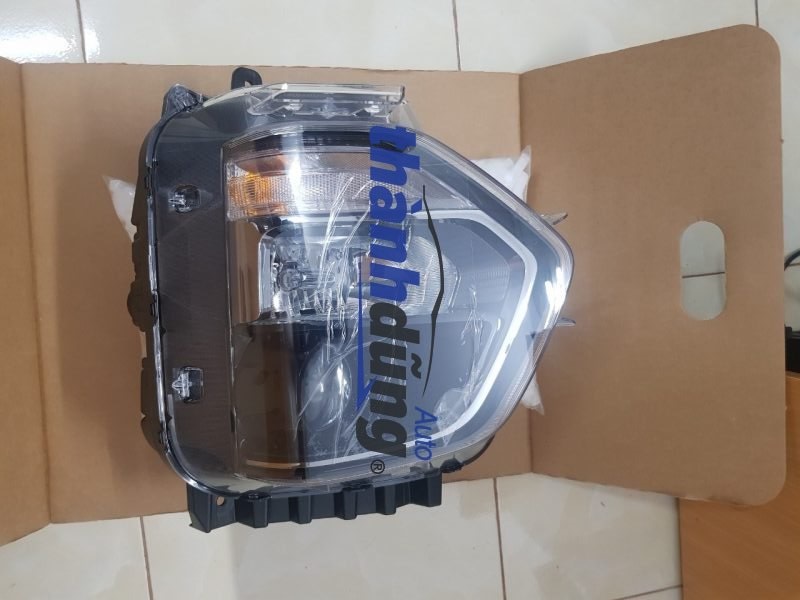 ĐÈN PHA HYUNDAI SANTAFE 2019