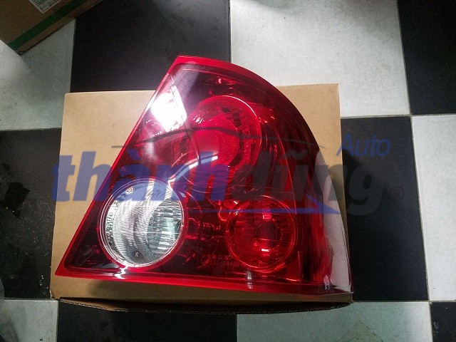 ĐÈN HẬU PHẢI FORD LASER